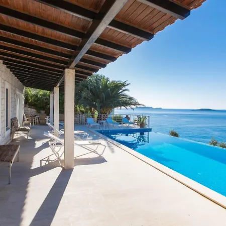Villa Peninsula Seafront - 1031 Kas